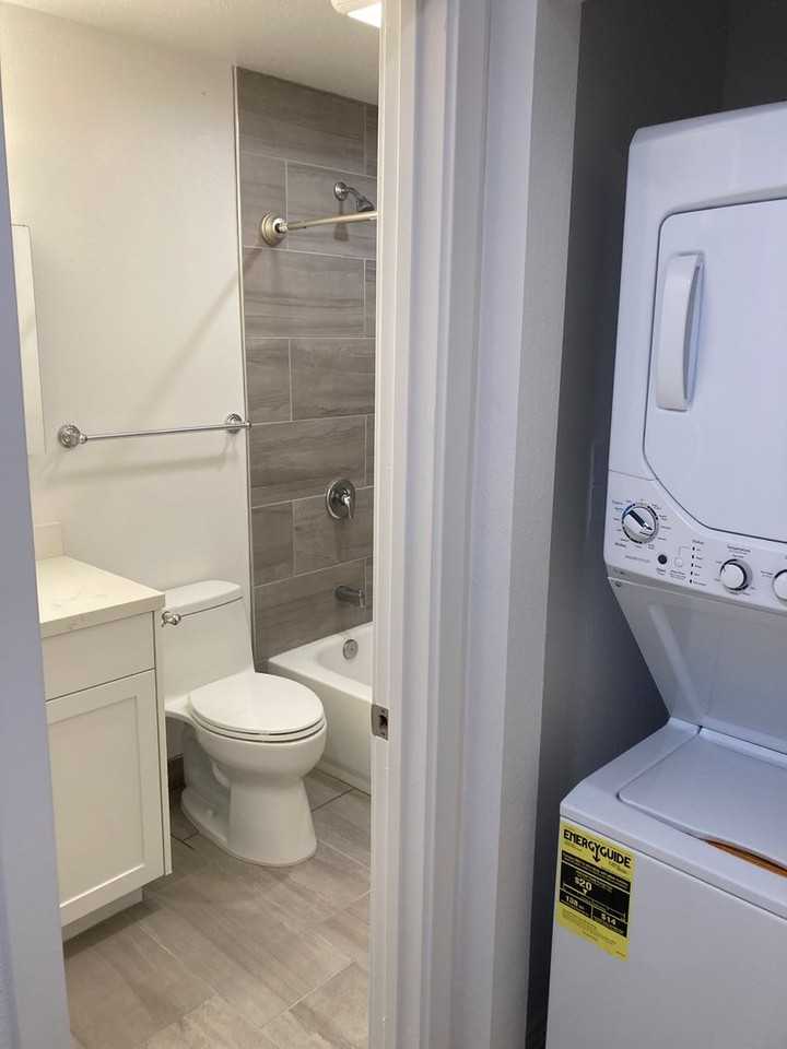 Pine Terrace Apartments - Photo 4 of 12