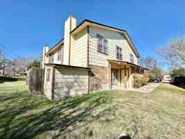 featured image of 3004 Chaucer Dr