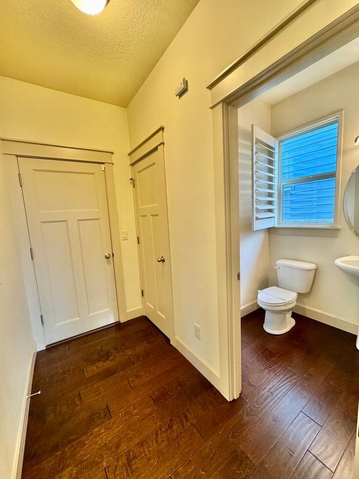 3336 Nw 46th Ave - Photo 4 of 50