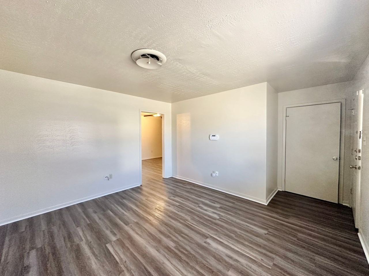 1203 S 19th St - Photo 2 of 27