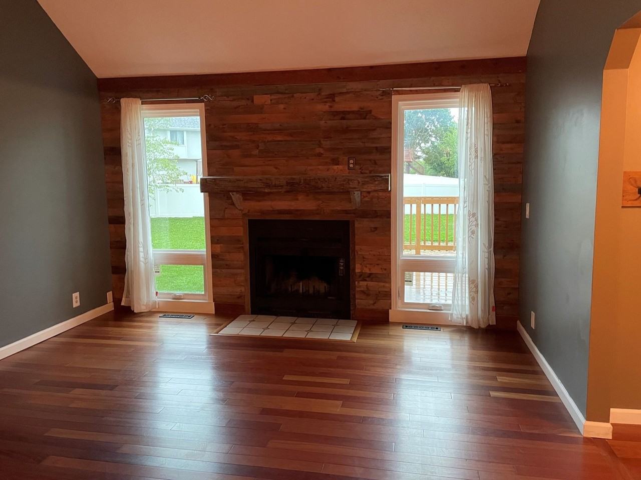 14903 Margo St - Photo 6 of 18