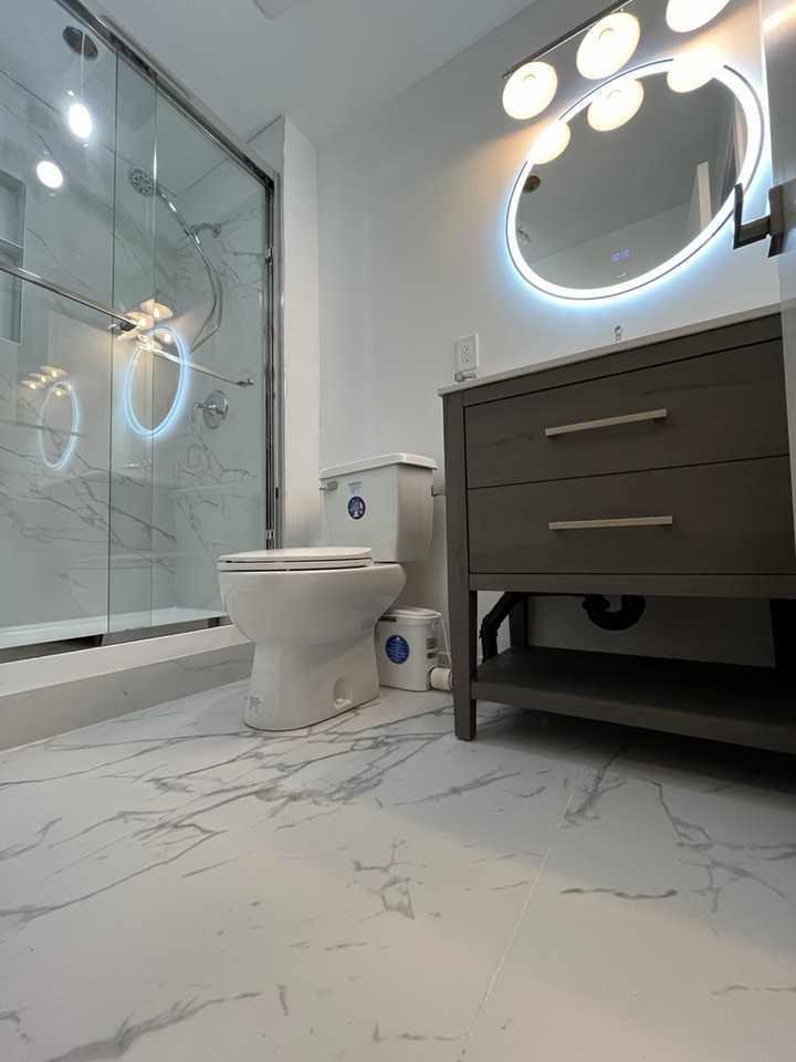 1050 21st St - Photo 3 of 8