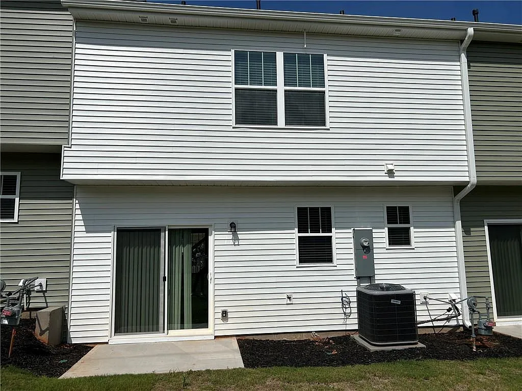 427 Bee Cove Way #427 - Photo 2 of 12