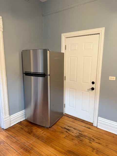 2327 W Mclean Ave #2F - Photo 6 of 10