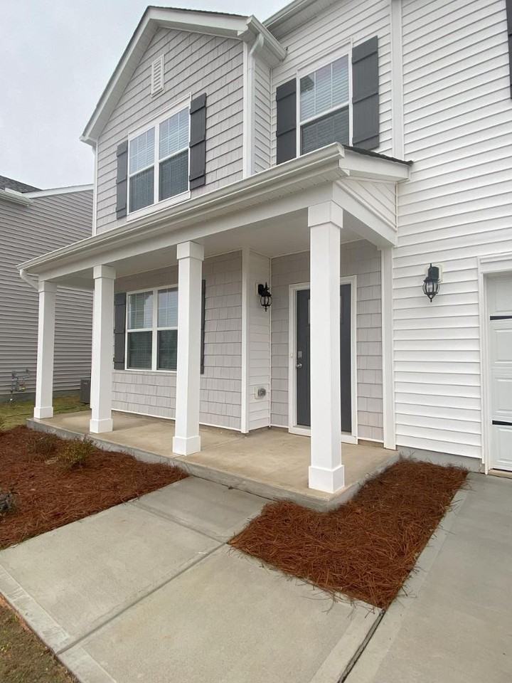 405 Ashley Run - Photo 2 of 33