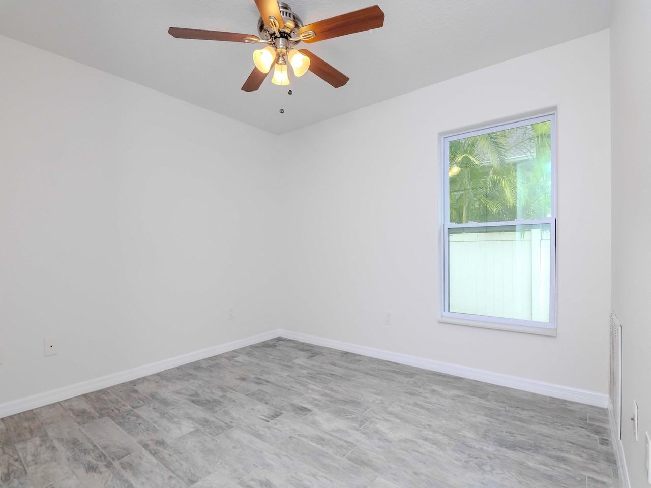 6235 S Adelia Ave - Photo 3 of 19