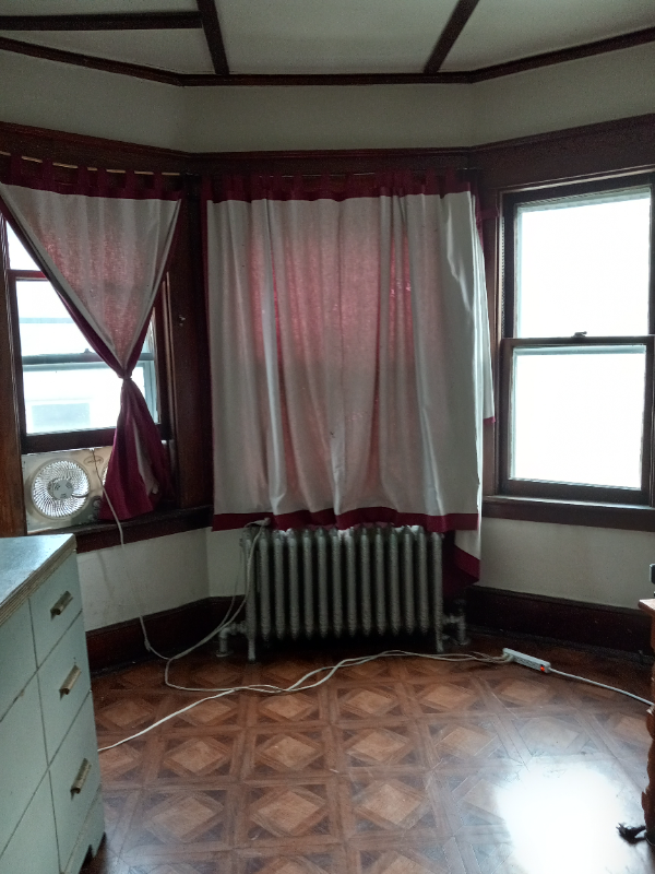 132 Montgomery Street #2ndFL - Photo 4 of 8