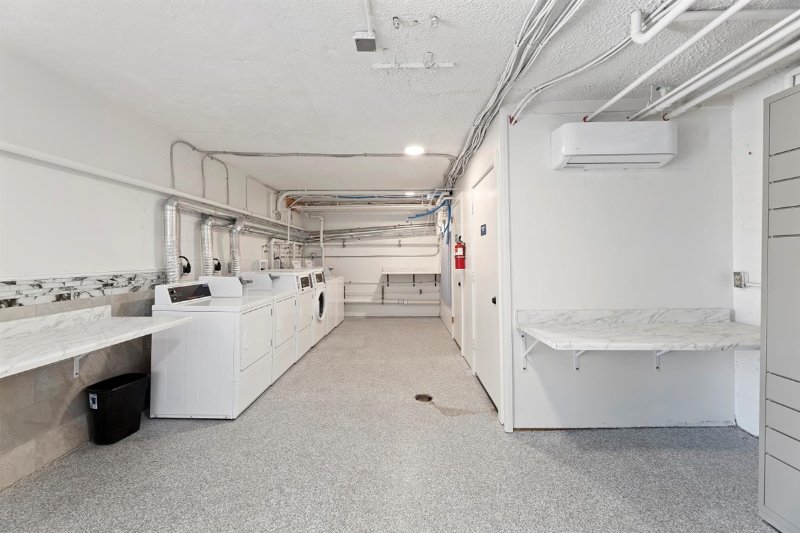 410 N 2nd E #210 - Photo 5 of 8