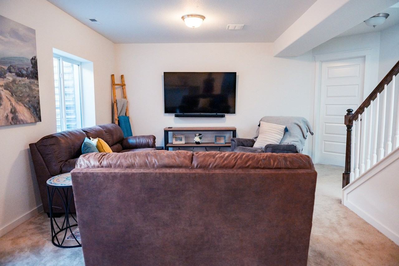 1285 Lady Campbell Drive - Photo 7 of 25