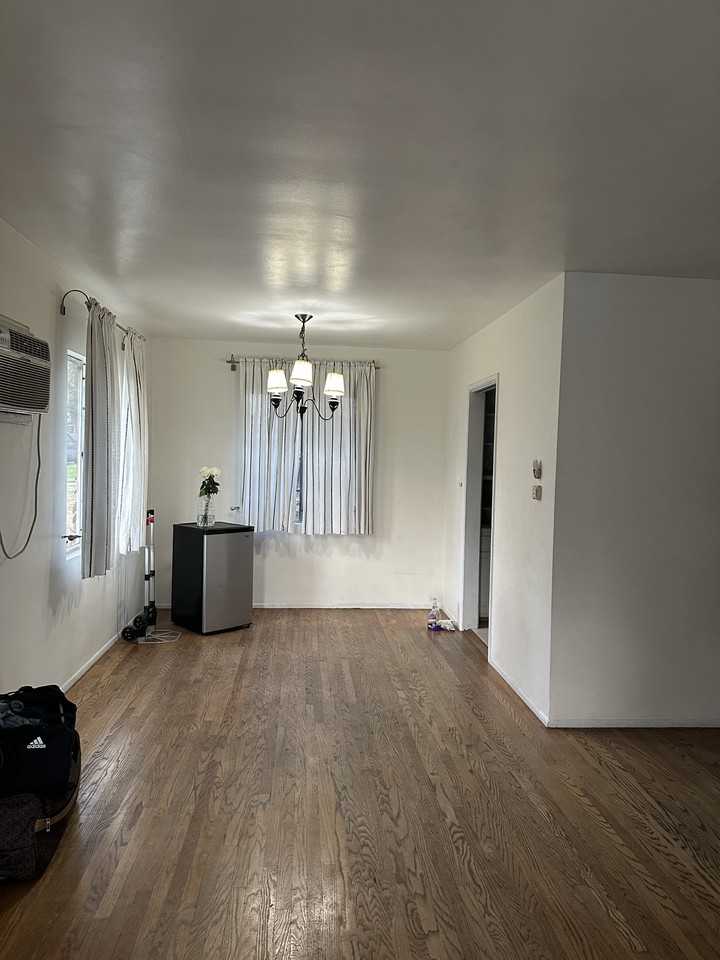 1701 Paloma Ave #1701 - Photo 3 of 12