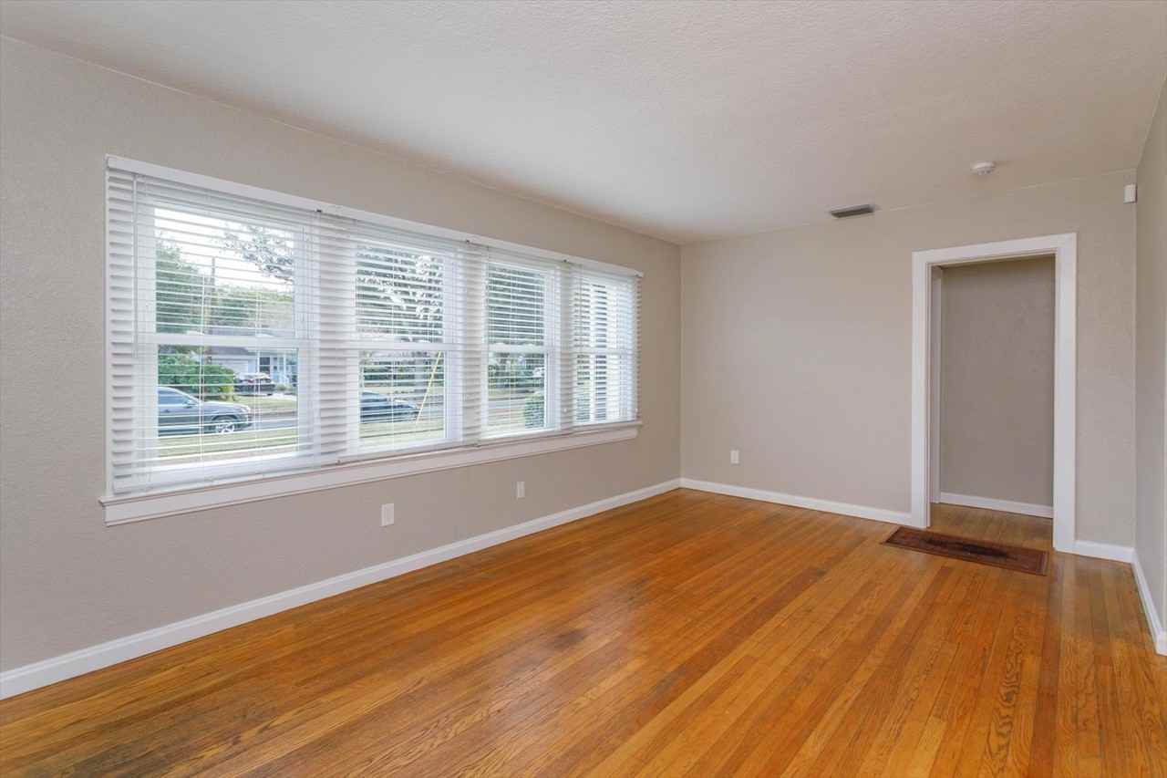 920 Palm Dr #NA - Photo 3 of 21