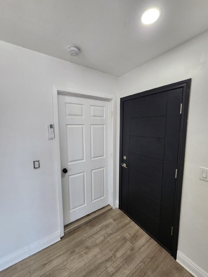 1286 Aurora Dr #NA - Photo 3 of 13