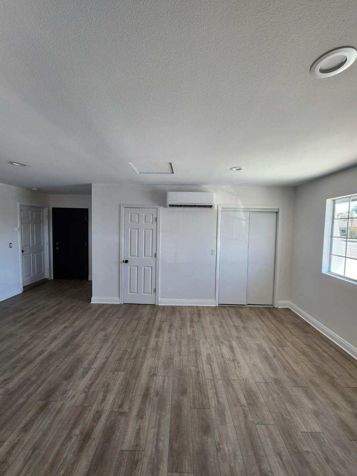 1286 Aurora Dr #NA - Photo 5 of 12