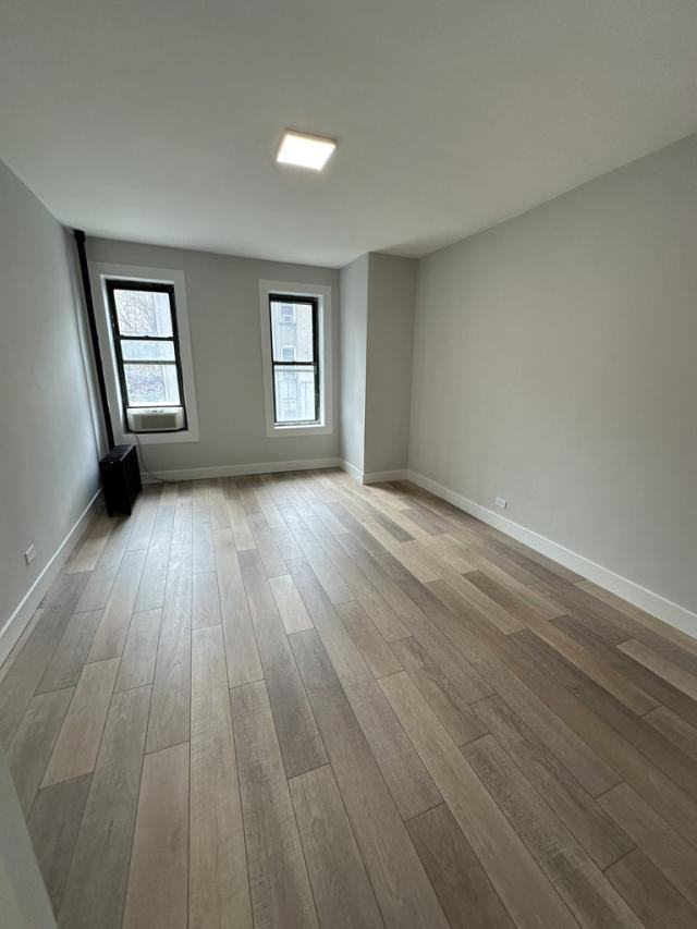 170 E 100th St - Photo 5 of 10