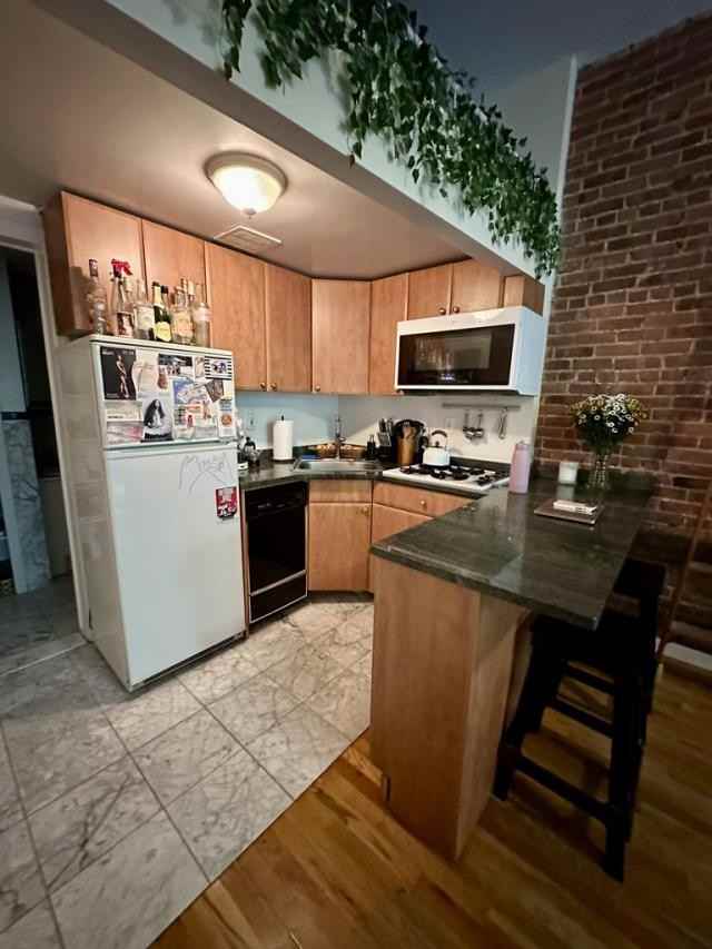 73 West 68th Street - Photo 6 of 10