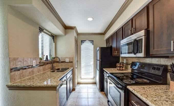 2401 Repsdorph Rd - Photo 3 of 10