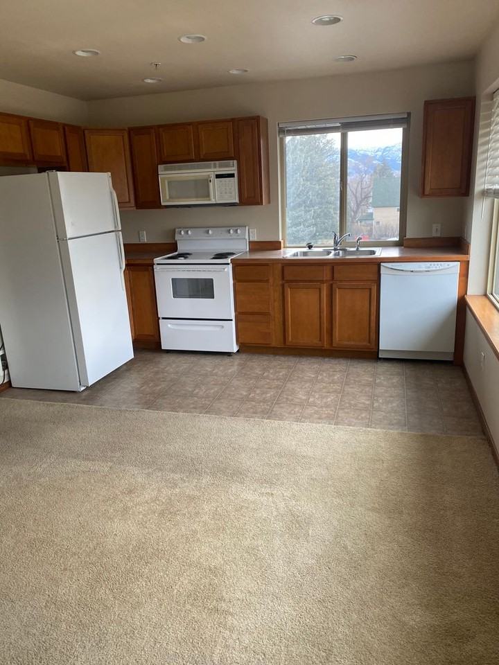 602 Nevada St - Photo 7 of 8