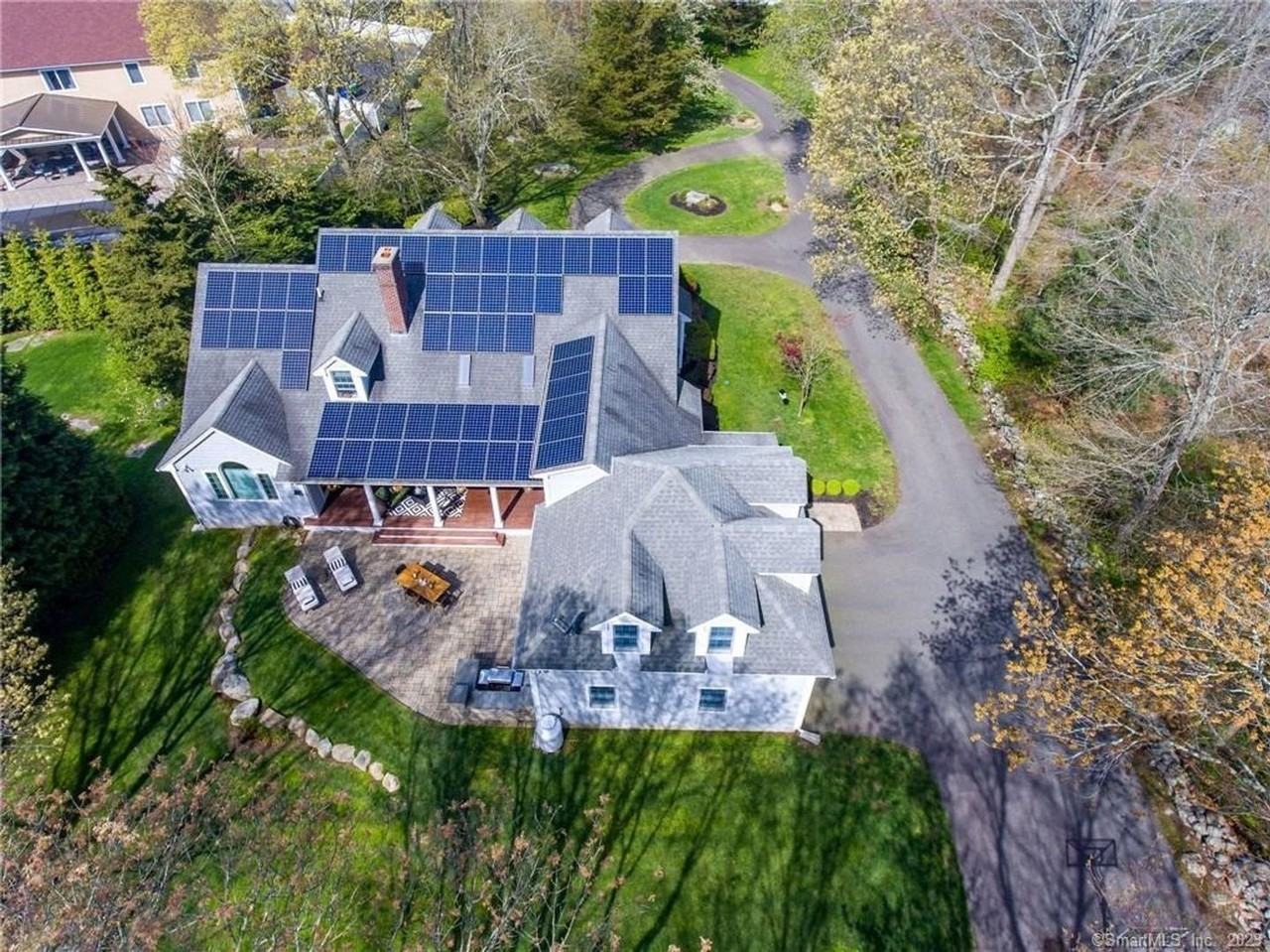 16 Perkins Farm Rd - Photo 2 of 34