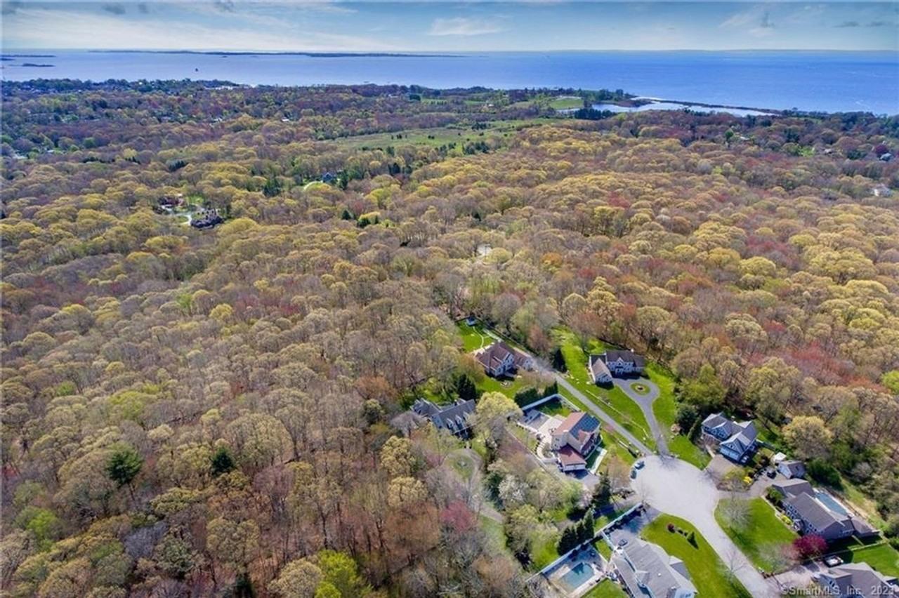 16 Perkins Farm Rd - Photo 3 of 34