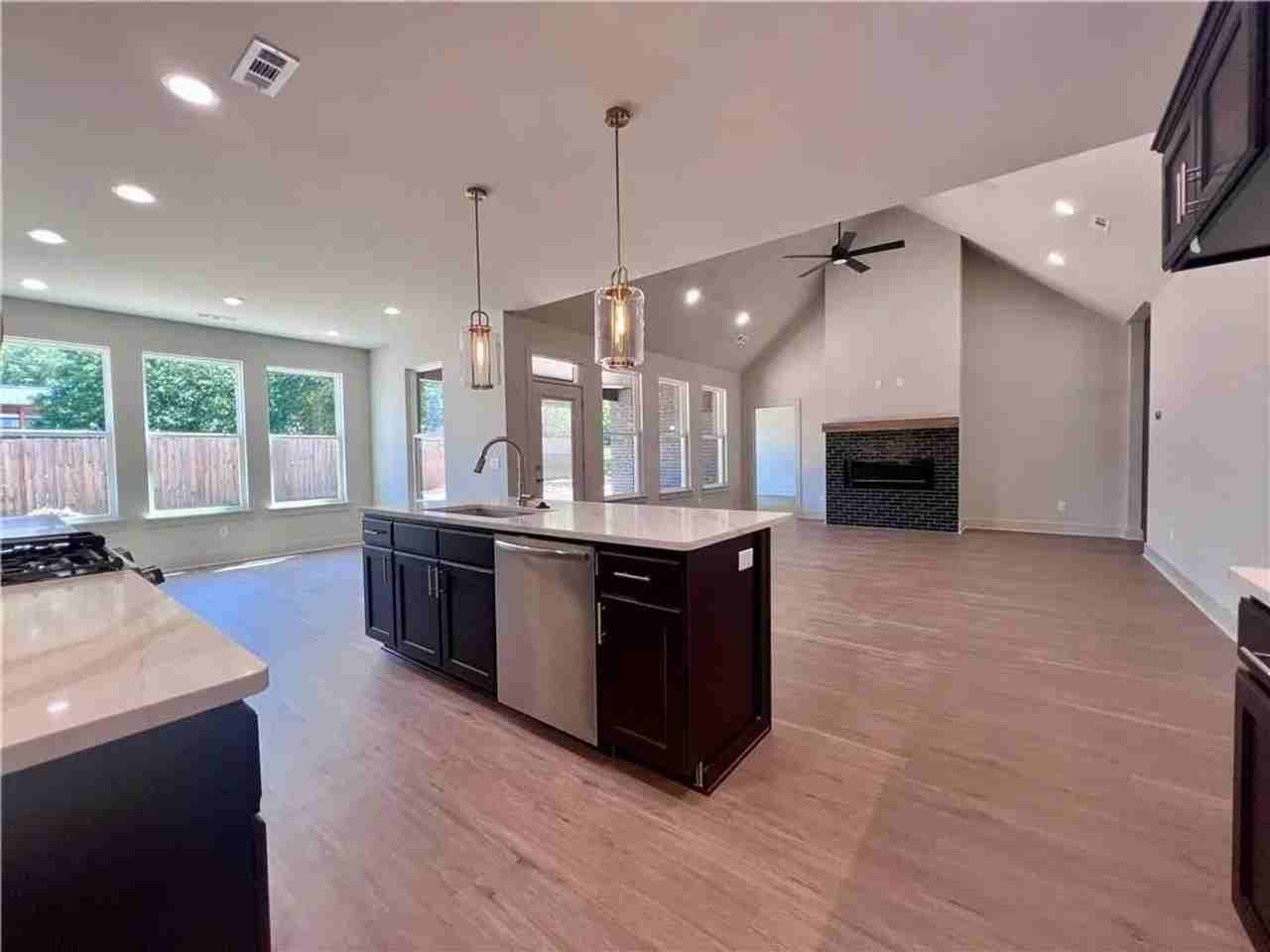 2793 E Whippoorwill Ln - Photo 2 of 22