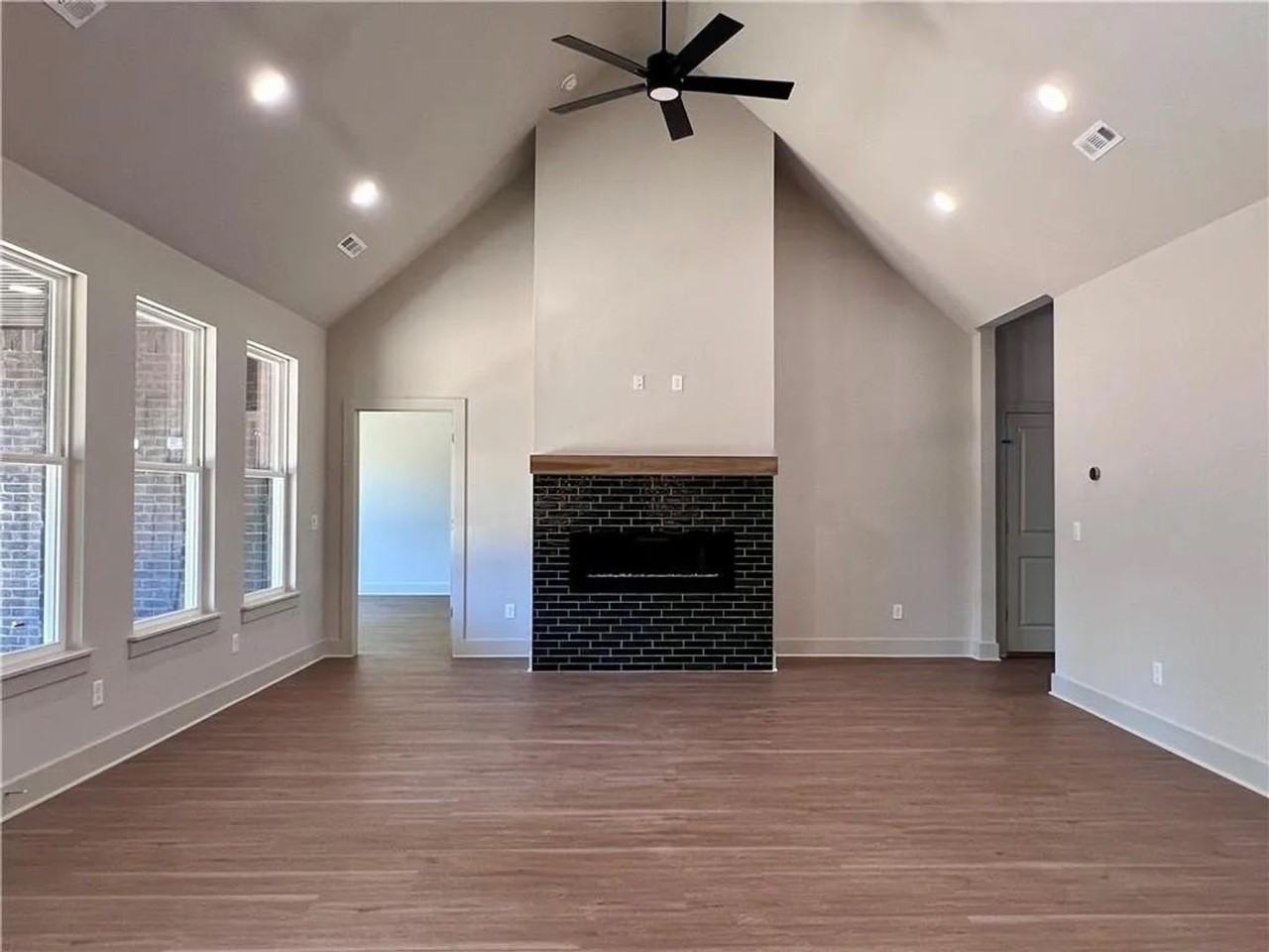 2793 E Whippoorwill Ln - Photo 3 of 22