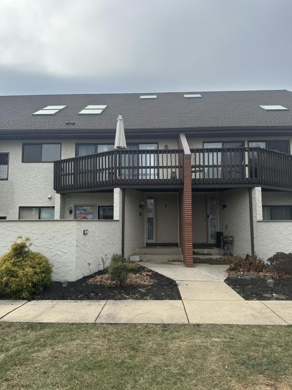 1077 Lancaster Blvd - Photo 2 of 17