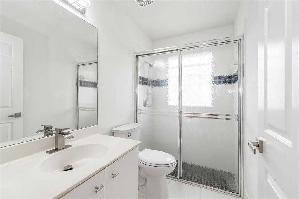 22740 Royal Crown Terrace East - Photo 2 of 11