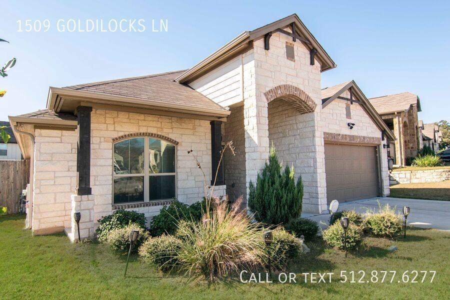 1509 Goldilocks Ln - Photo 3 of 34