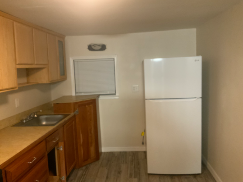 437 Nw Desoto/Madison Street #103 - Photo 5 of 9