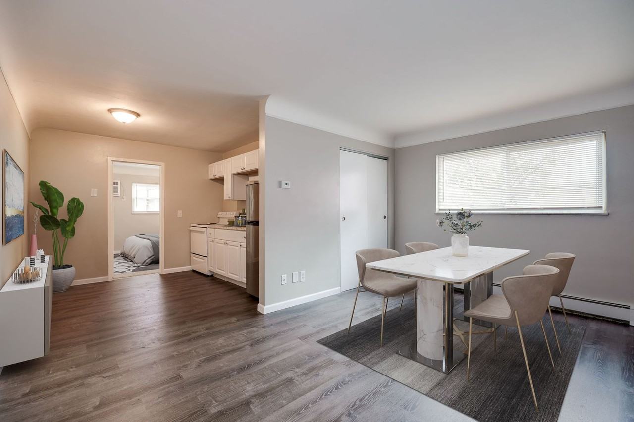 307 307 Pearl St. - PL 307-02 #02 - Photo 3 of 9