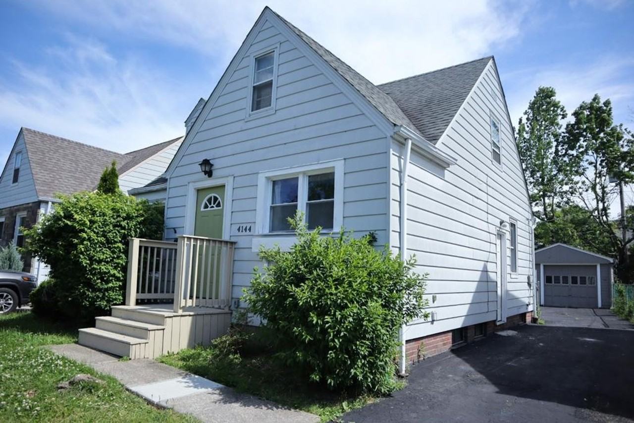 4144 Hinsdale Rd - Photo 2 of 22