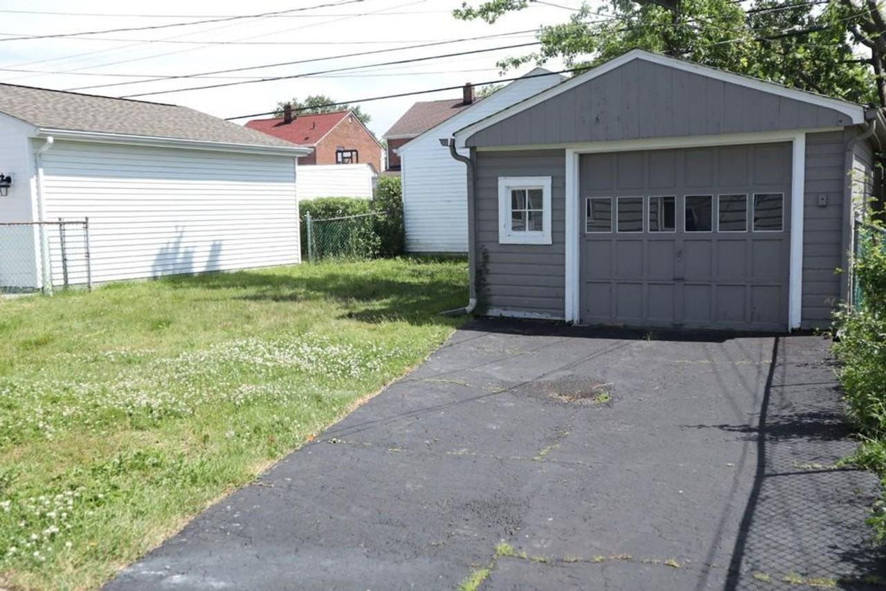 4144 Hinsdale Rd - Photo 3 of 22