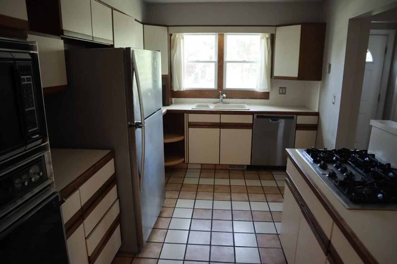 4144 Hinsdale Rd - Photo 6 of 22