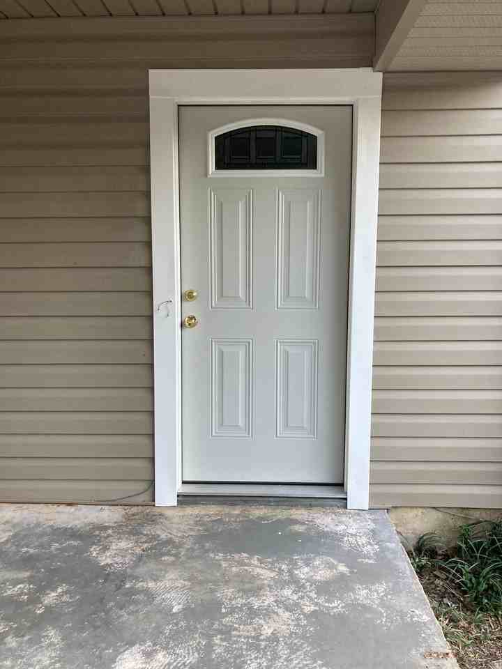 111 Taylor St - Photo 2 of 7