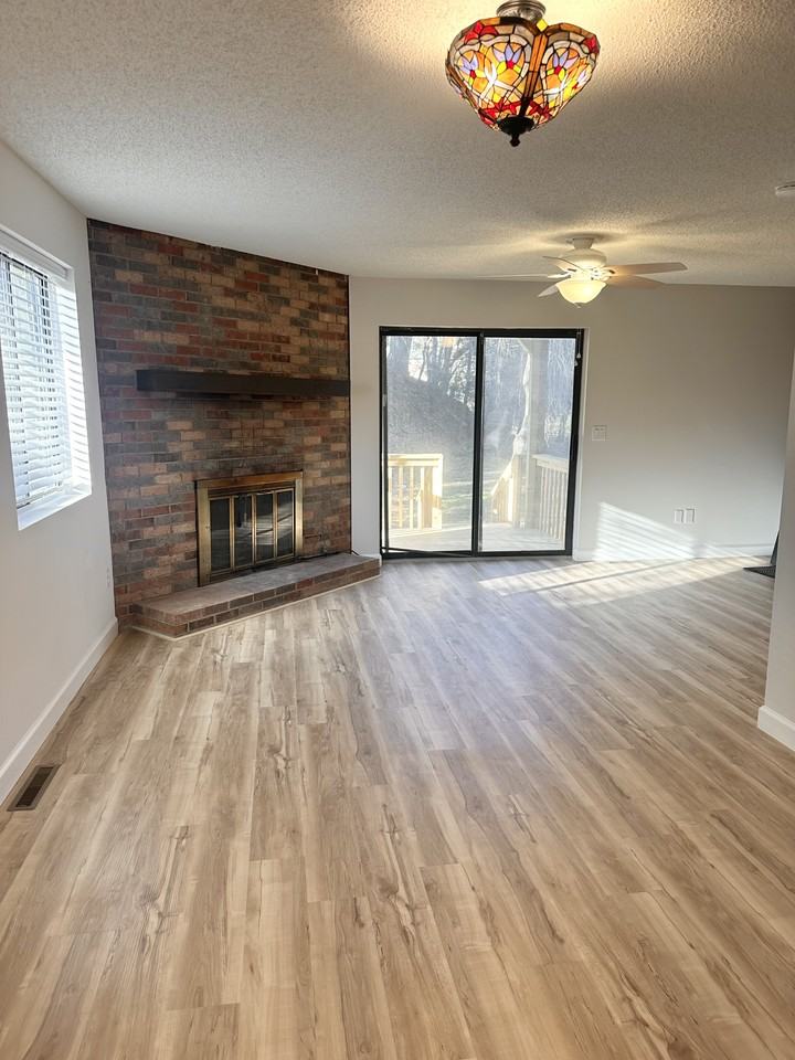 75 Winchester Dr #75 - Photo 3 of 19