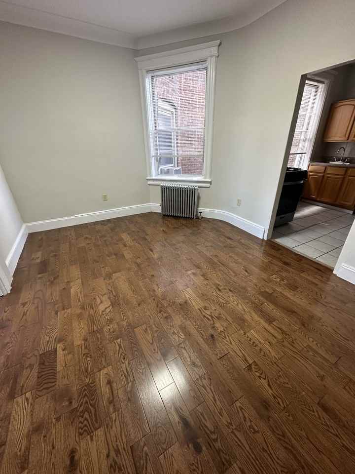 311 62nd St #11 - Photo 3 of 6