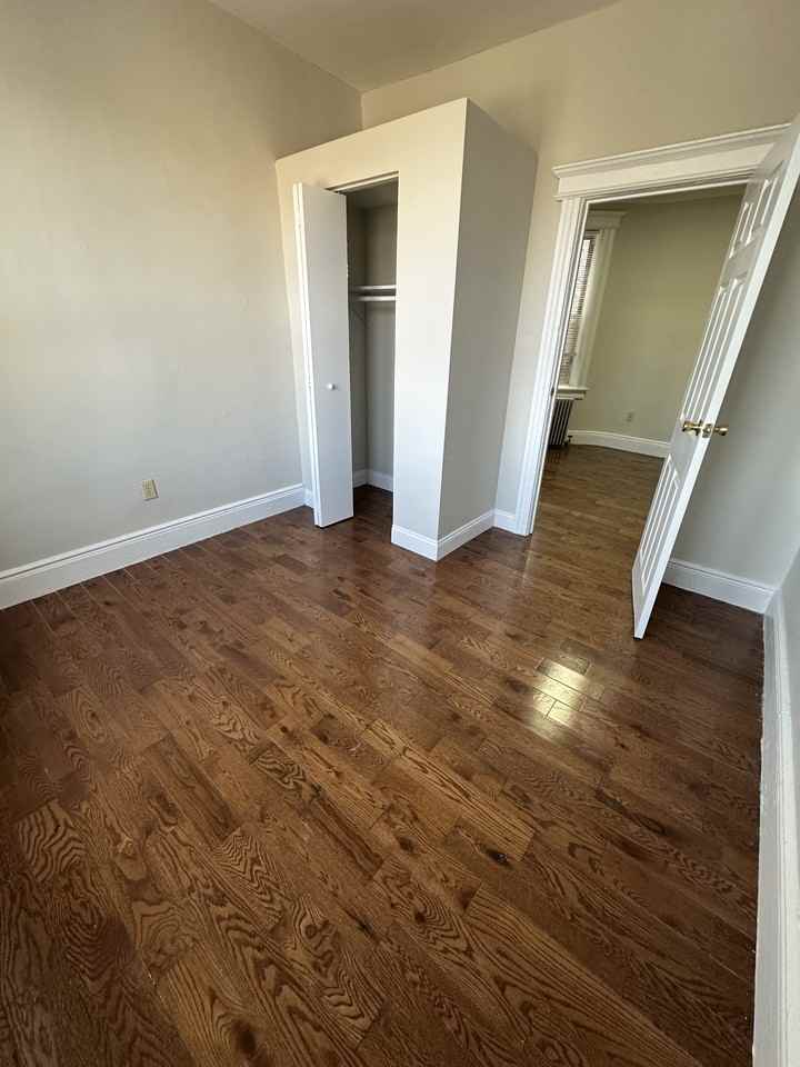 311 62nd St #11 - Photo 5 of 6