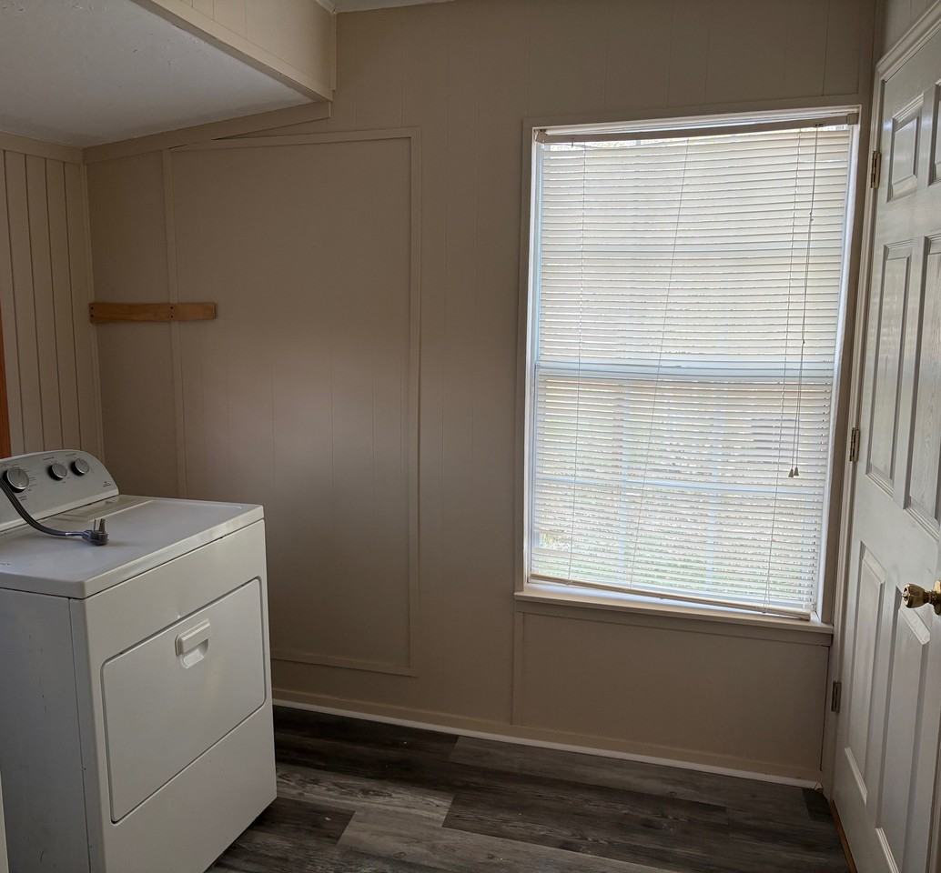 114 Cloberdants St #NA - Photo 3 of 9