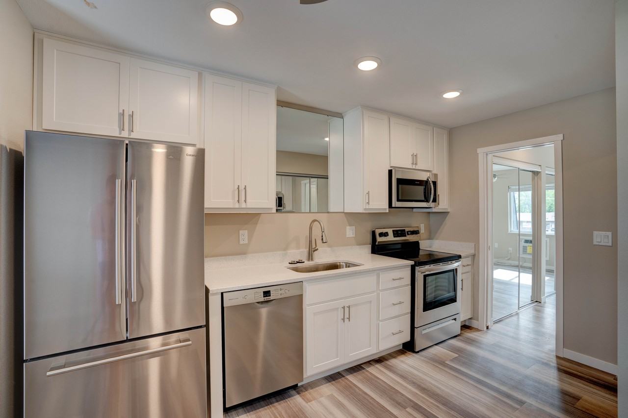 418 10th Avenue #2 - Photo 2 of 25