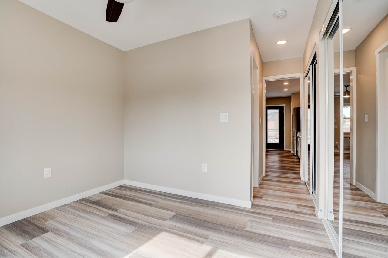 418 10th Avenue #2 - Photo 7 of 25