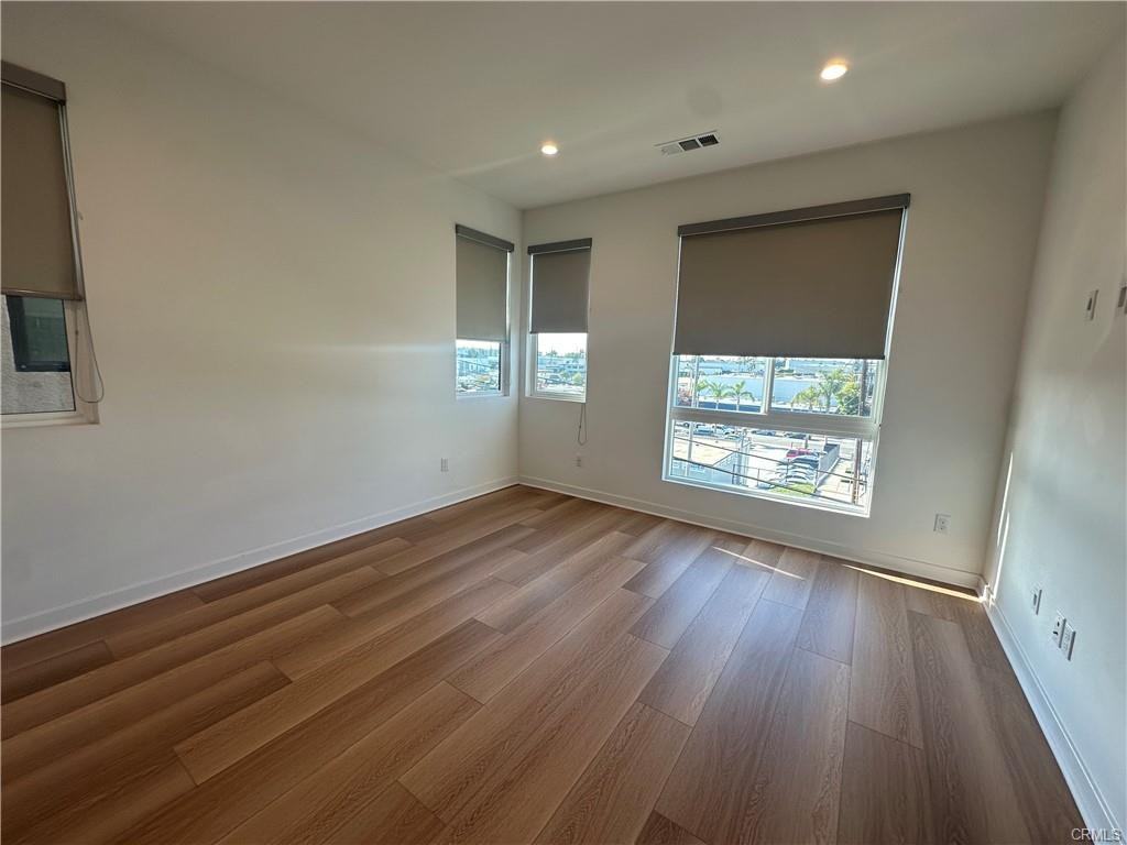 1644 Pomona Ave - Photo 2 of 8