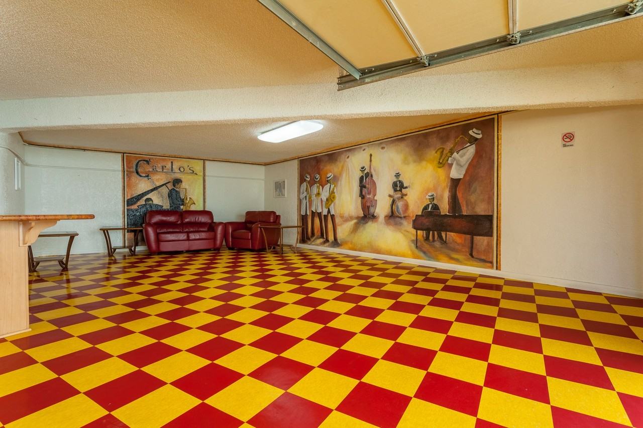 Plaza Apartments - Photo 7 of 29