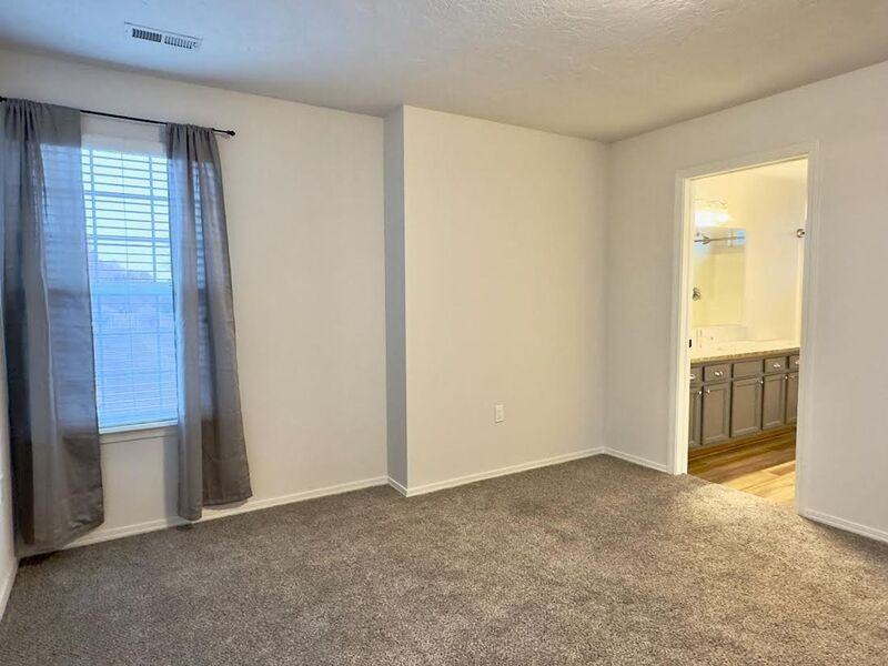 1069 W Pine Ave #3 - Photo 6 of 18