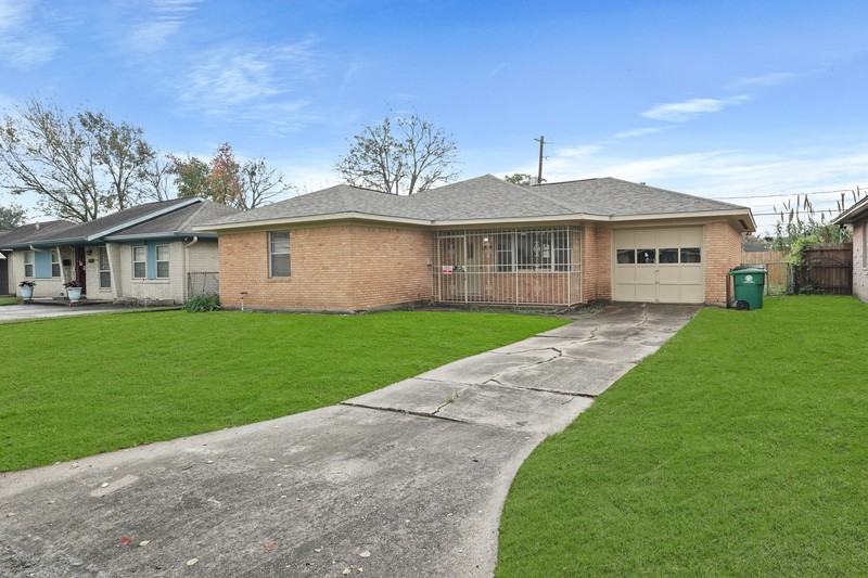 8754 Tilgham St - Photo 2 of 26