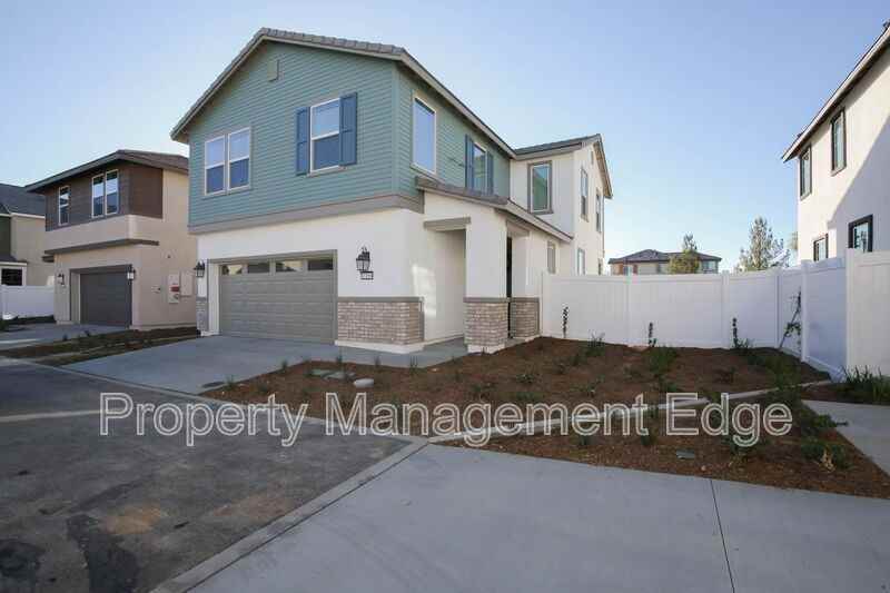 30289 Adrift Ln - Photo 2 of 29