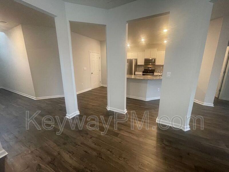 1413 Deer Hollow Run - Photo 4 of 21