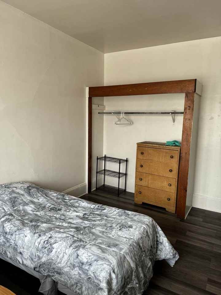 1302 S. 11th st Milwaukee, WI 53204 - Photo 5 of 5