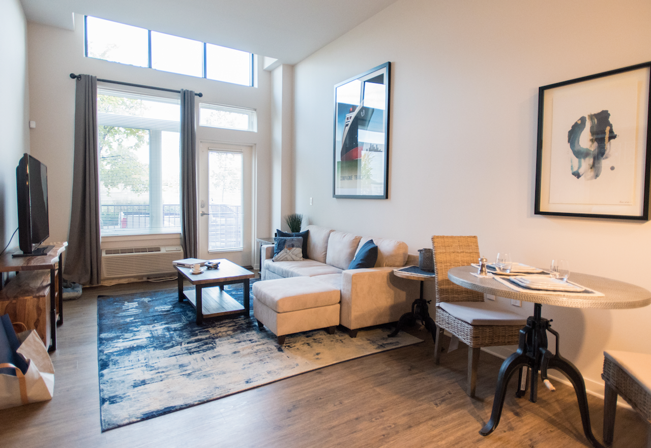 Rivet 23 - Photo 4 of 28