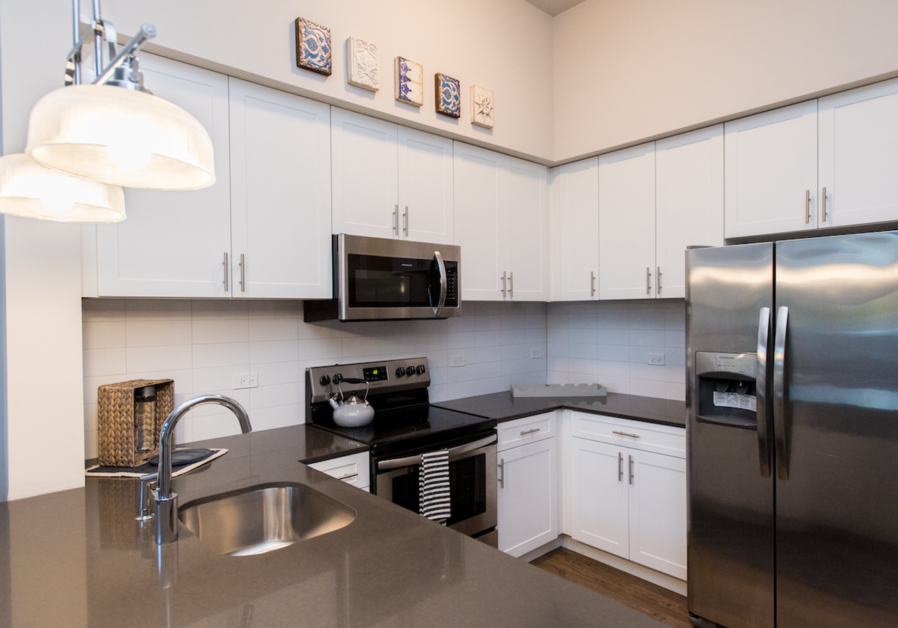 Rivet 23 - Photo 5 of 28