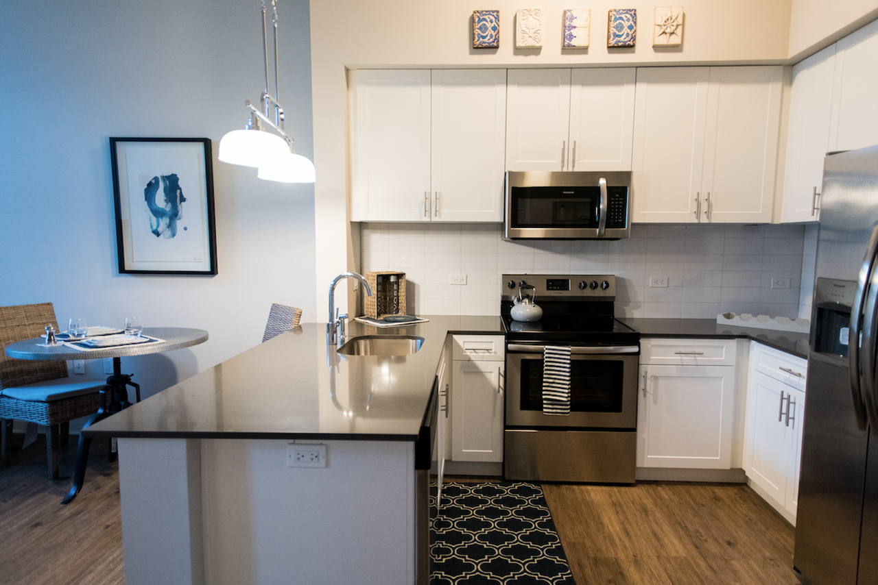 Rivet 26 - Photo 5 of 34